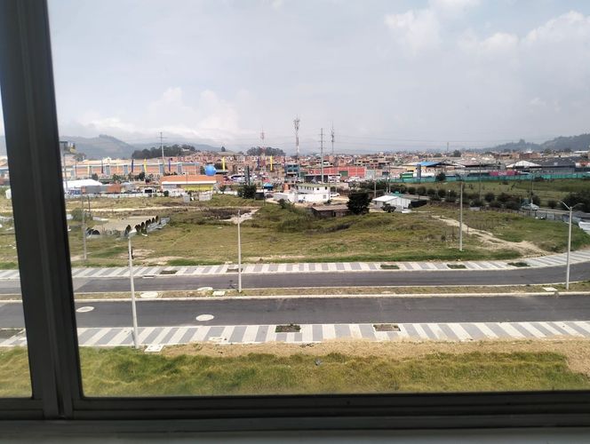 Apartamento de 3 alcobas en venta en Uaecd 007, Soacha, 55 m² · foto 10 de 15