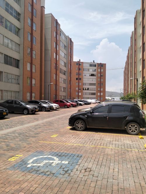 Apartamento de 3 alcobas en venta en Uaecd 007, Soacha, 55 m² · foto 11 de 15