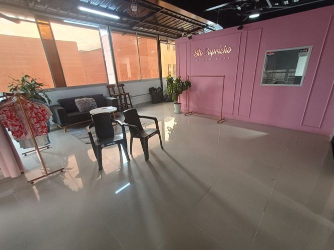 Bodega en arriendo en Guayaquil, Medellín, 200 m² · foto 2 de 7