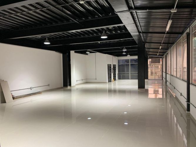 Bodega en arriendo en Guayaquil, Medellín, 200 m² · foto 3 de 7