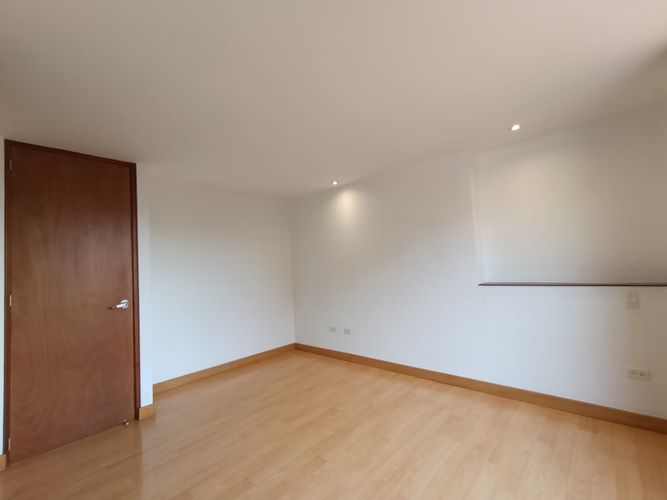 Apartamento de 2 alcobas en arriendo en El Poblado, Medellín, 83 m² · foto 10 de 15