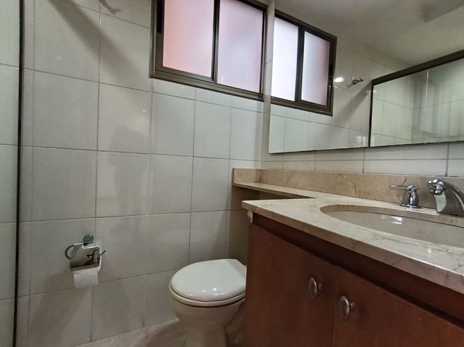 Apartamento de 2 alcobas en arriendo en El Poblado, Medellín, 83 m² · foto 11 de 15
