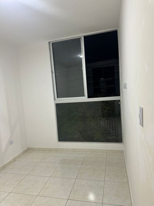 Casa de 2 alcobas en venta en Ub. Lomas De Los Trapiches, Villa del Rosario, 46 m² · foto 3 de 15
