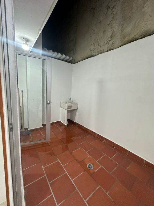 Casa de 2 alcobas en venta en Ub. Lomas De Los Trapiches, Villa del Rosario, 46 m² · foto 13 de 15