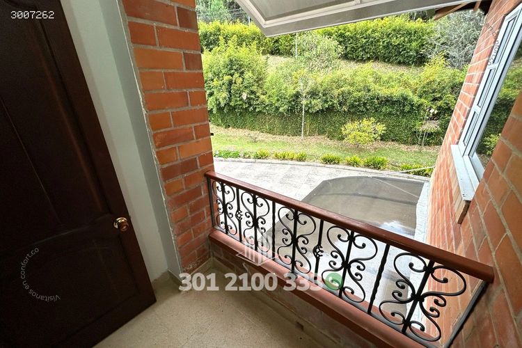 Casa de 6 alcobas en venta en Loma Del Escobero, Envigado, 350 m² · foto 23 de 24