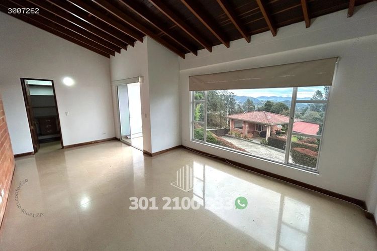 Casa de 6 alcobas en venta en Loma Del Escobero, Envigado, 350 m² · foto 24 de 24