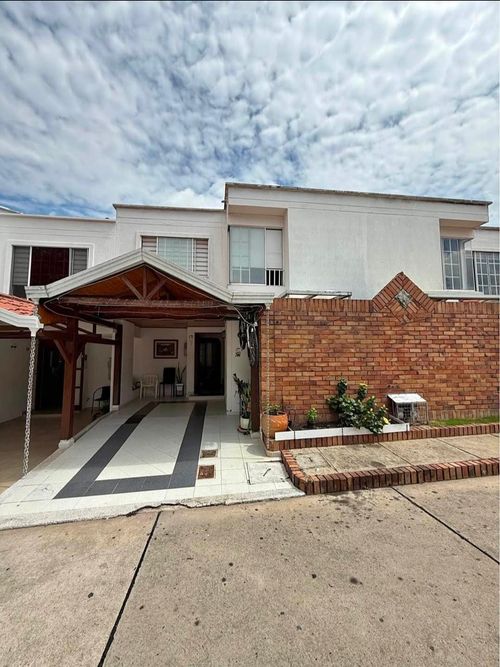 Casa de 4 alcobas en venta en El Bosque, Floridablanca, 100 m² · foto 9 de 9