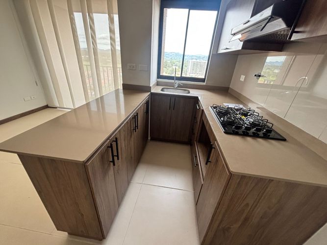 Apartamento de 3 alcobas en arriendo en Rionegro, 66 m² · foto 2 de 10
