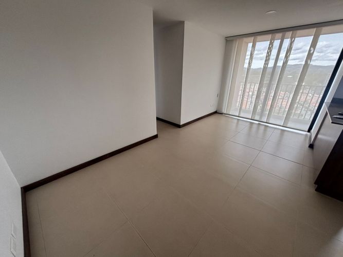 Apartamento de 3 alcobas en arriendo en Rionegro, 66 m² · foto 4 de 10