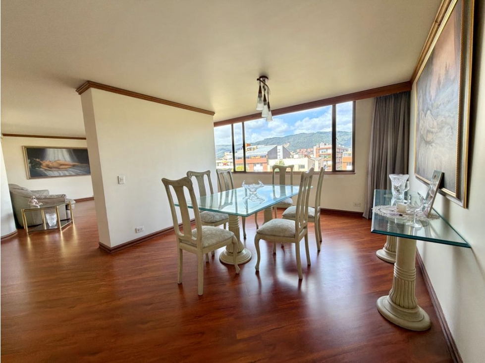 Apartamento en venta en Chicó Navarra, Bogotá · foto 5 de 16