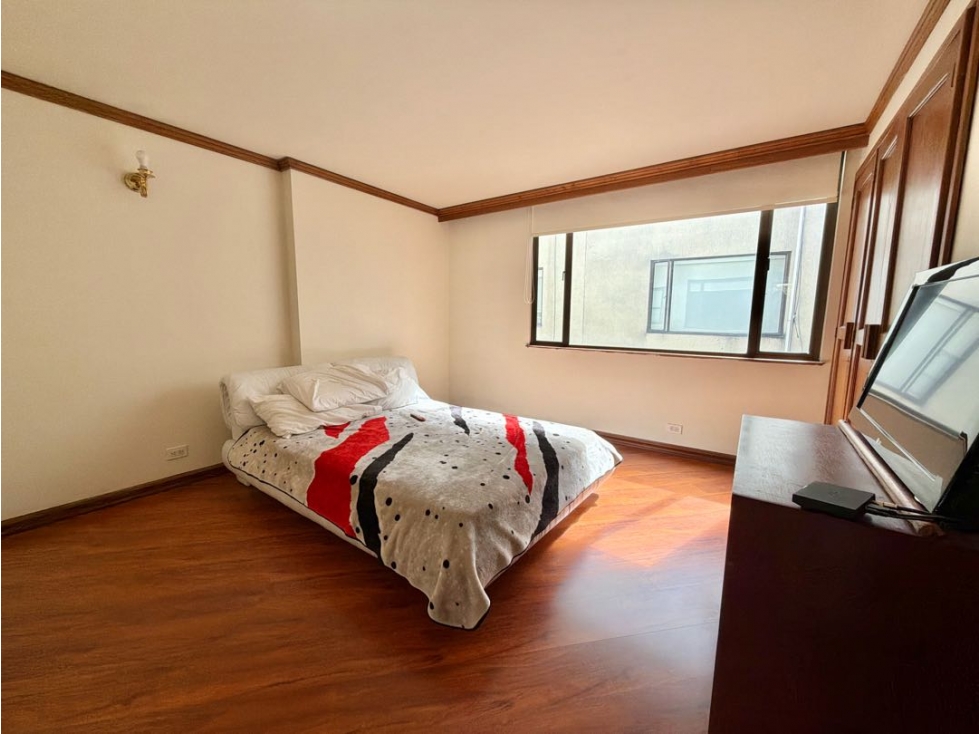 Apartamento en venta en Chicó Navarra, Bogotá · foto 9 de 16