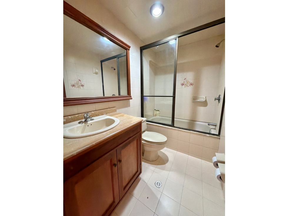 Apartamento en venta en Chicó Navarra, Bogotá · foto 10 de 16