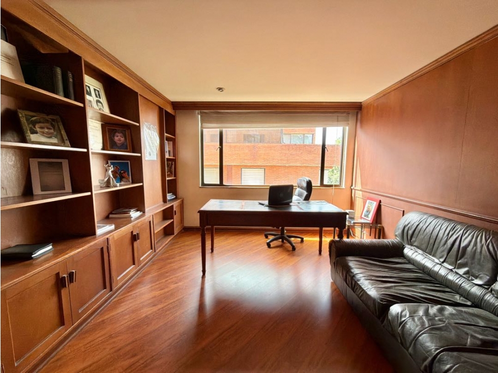 Apartamento en venta en Chicó Navarra, Bogotá · foto 13 de 16