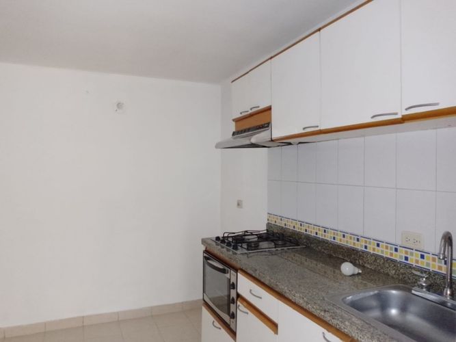 Apartamento de 3 alcobas en venta en Hayuelos, Bogotá, 88 m² · foto 4 de 22