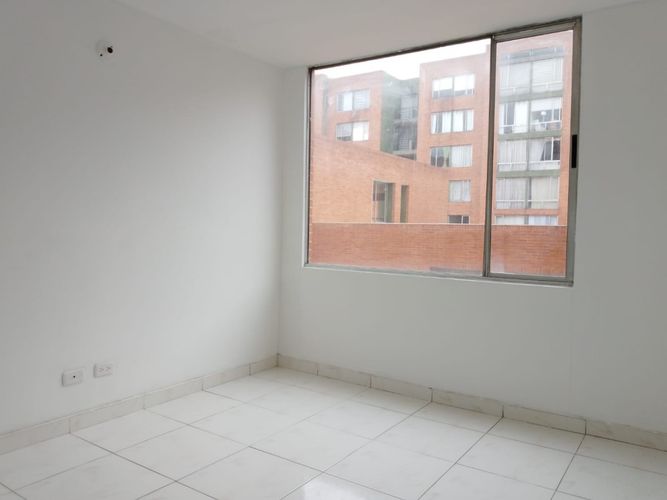 Apartamento de 3 alcobas en venta en Hayuelos, Bogotá, 88 m² · foto 11 de 22