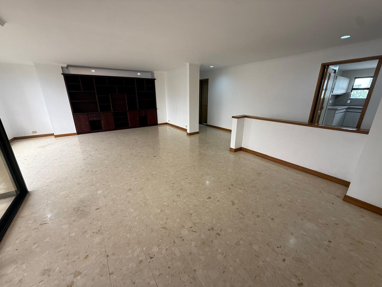 Apartamento en arriendo en San Lucas, Medellín · foto 4 de 20