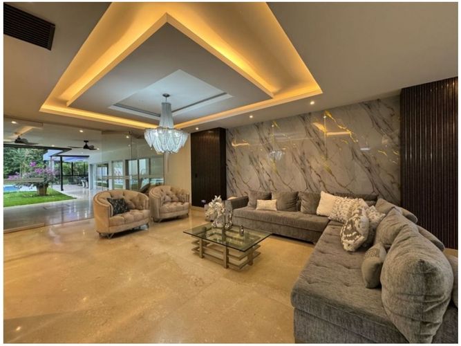 Casa de 6 alcobas en venta en Alfaguara, Jamundí, 662 m² · foto 2 de 24