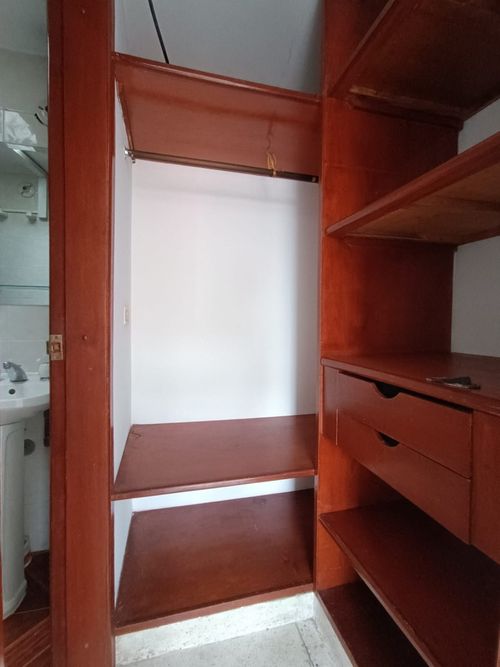 Apartamento de 2 alcobas en venta en Los Cambulos, Cali, 78 m² · foto 9 de 17