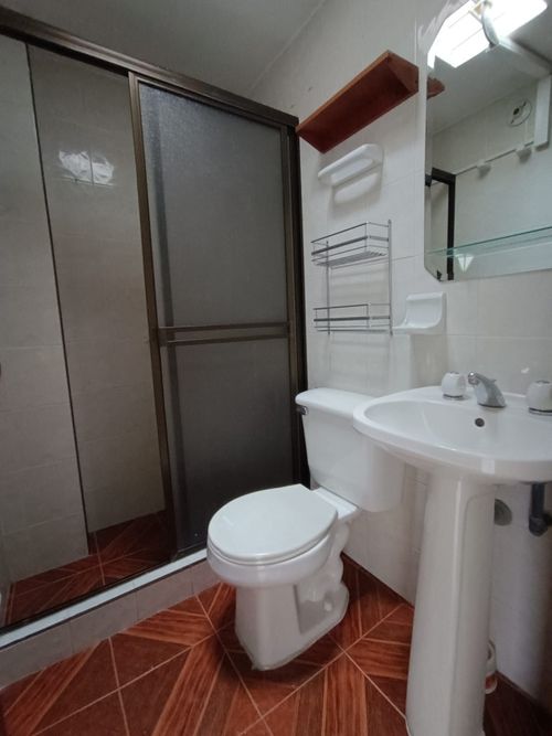 Apartamento de 2 alcobas en venta en Los Cambulos, Cali, 78 m² · foto 10 de 17