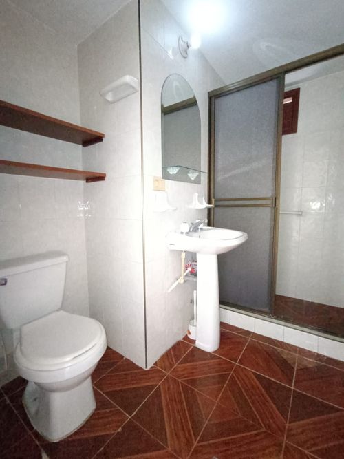 Apartamento de 2 alcobas en venta en Los Cambulos, Cali, 78 m² · foto 11 de 17