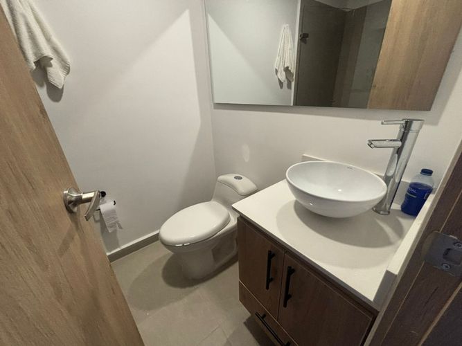 Apartamento de 2 alcobas en arriendo en Rionegro, 63 m² · foto 2 de 7