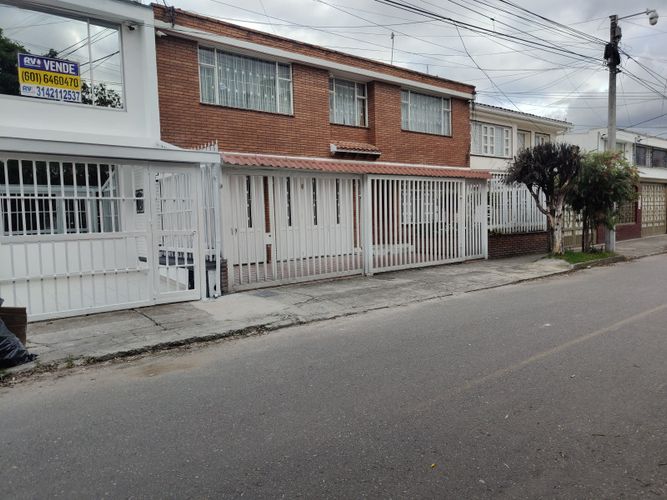 Casa en venta en Normandia Occidental, Bogotá · foto 22 de 24