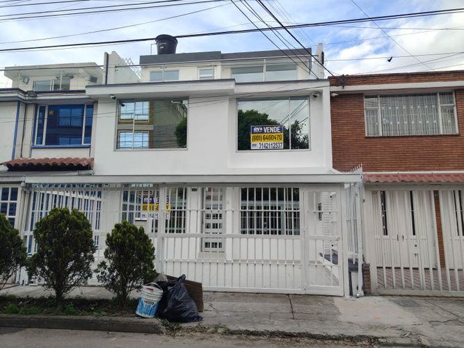 Casa en venta en Normandia Occidental, Bogotá · foto 24 de 24