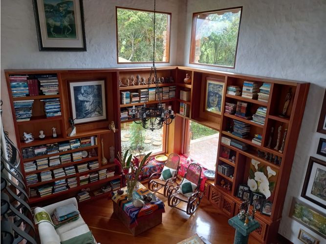 Casa de 3 alcobas en venta en Las Palmas, Envigado, 500 m² · foto 8 de 16