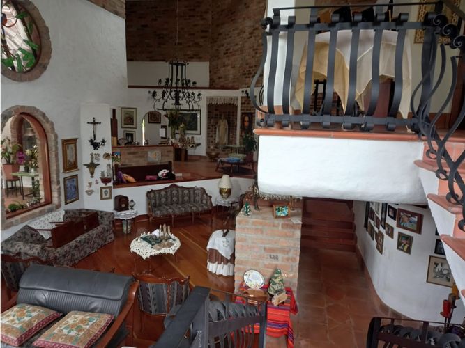 Casa de 3 alcobas en venta en Las Palmas, Envigado, 500 m² · foto 9 de 16