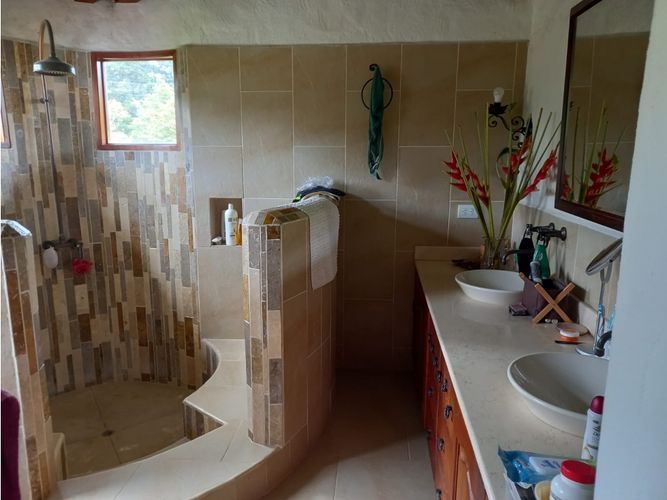 Casa de 3 alcobas en venta en Las Palmas, Envigado, 500 m² · foto 14 de 16
