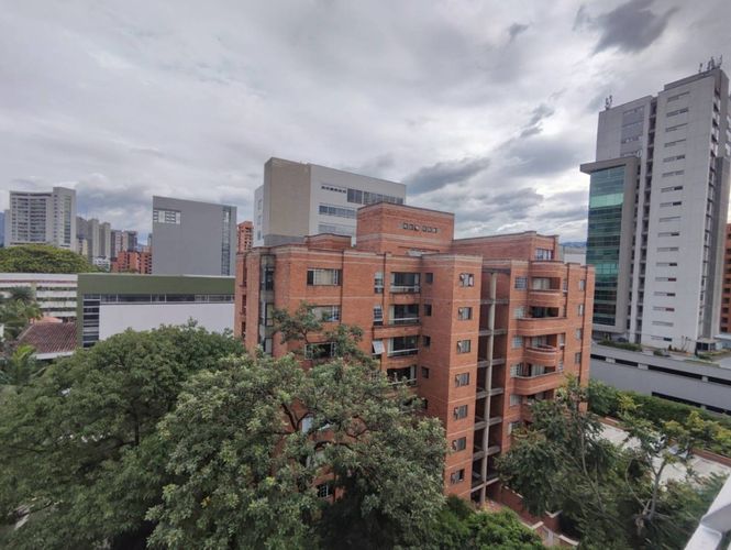 Oficina en arriendo en Los Balsos, Medellín, 79 m² · foto 6 de 8