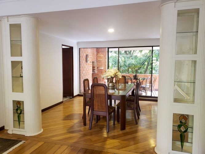 Apartamento de 3 alcobas en arriendo en Los Balsos, Medellín, 255 m² · foto 4 de 20