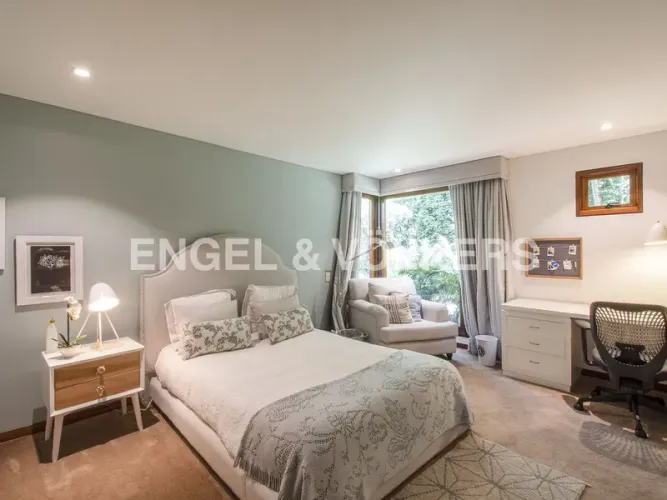 Casa de 4 alcobas en venta en Los Rosales, Bogotá, 591 m² · foto 20 de 24