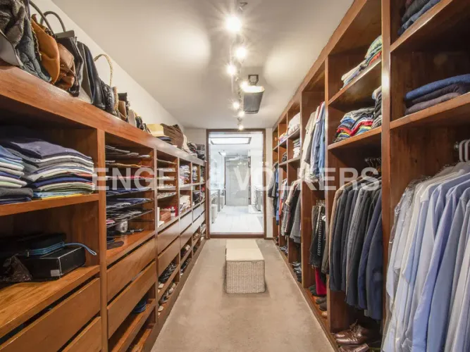 Casa de 4 alcobas en venta en Los Rosales, Bogotá, 591 m² · foto 19 de 24