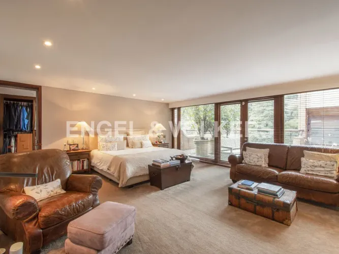 Casa de 4 alcobas en venta en Los Rosales, Bogotá, 591 m² · foto 17 de 24