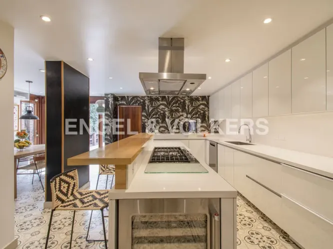 Casa de 4 alcobas en venta en Los Rosales, Bogotá, 591 m² · foto 11 de 24