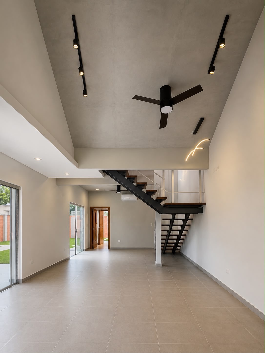 Alquilo Duplex con Patio zona Cit. — foto 2