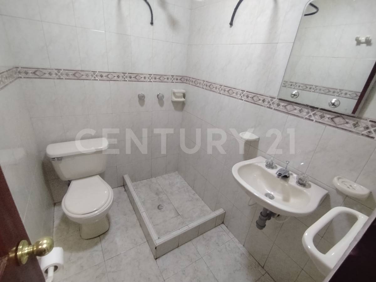Casa en venta en Super Manzana 3, Bogotá · foto 10 de 16
