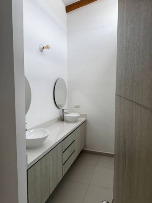 Casa de 3 alcobas en venta en Rionegro, 163 m² · foto 12 de 14