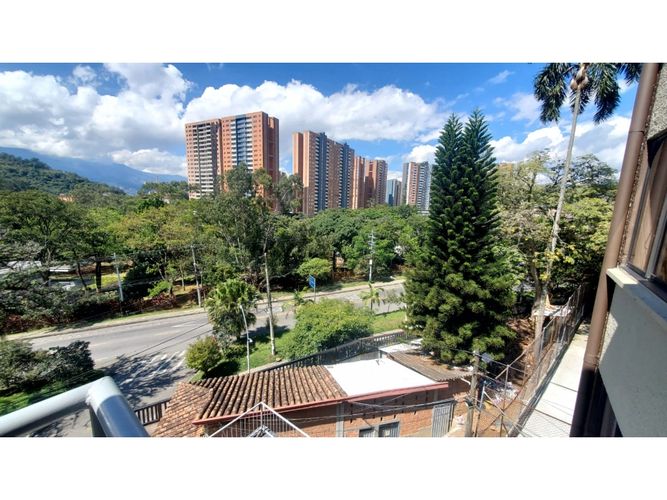 Apartamento de 3 alcobas en arriendo en San German, Medellín, 93 m² · foto 8 de 20