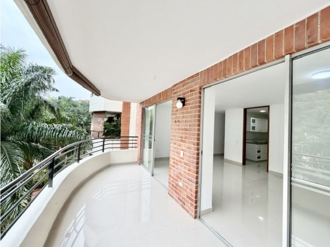 Apartamento de 3 alcobas en venta en Cristales, Cali, 127 m² · foto 2 de 24