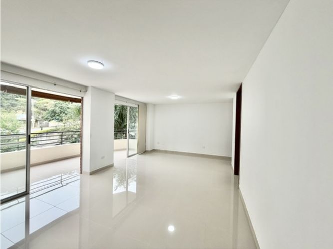 Apartamento de 3 alcobas en venta en Cristales, Cali, 127 m² · foto 5 de 24