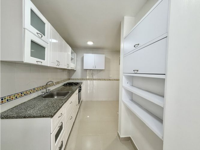 Apartamento de 3 alcobas en venta en Cristales, Cali, 127 m² · foto 10 de 24