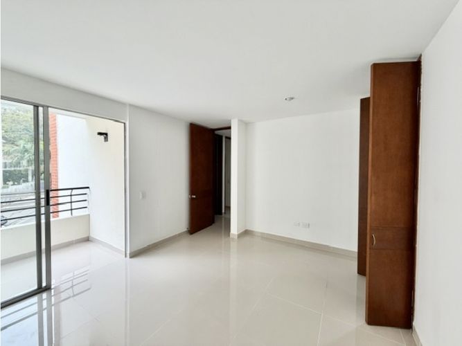 Apartamento de 3 alcobas en venta en Cristales, Cali, 127 m² · foto 13 de 24