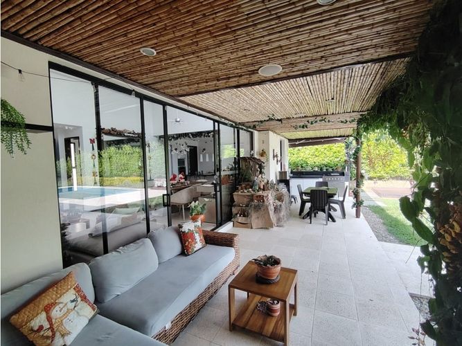 Casa de 5 alcobas en venta en Vía El Caimo, Armenia, 308 m² · foto 9 de 24