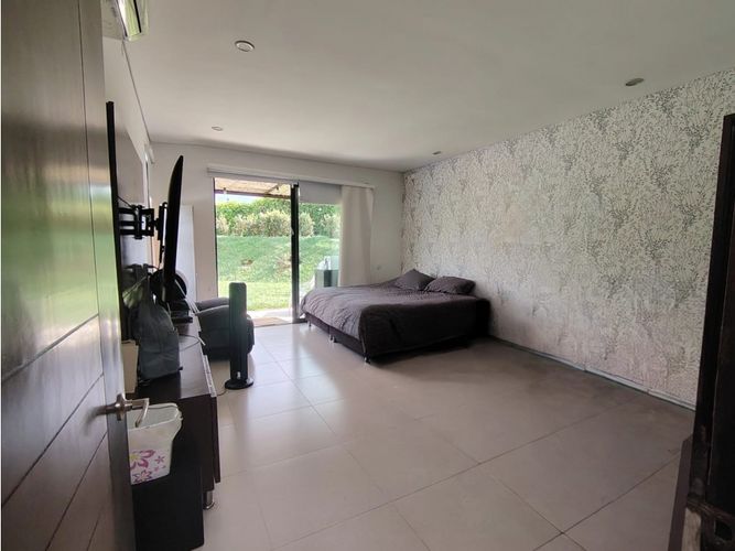 Casa de 5 alcobas en venta en Vía El Caimo, Armenia, 308 m² · foto 17 de 24