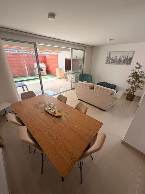 Casa de 3 alcobas en venta en Ciudad Country, Jamundí, 115 m² · foto 2 de 17