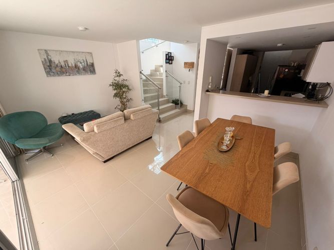 Casa de 3 alcobas en venta en Ciudad Country, Jamundí, 115 m² · foto 3 de 17