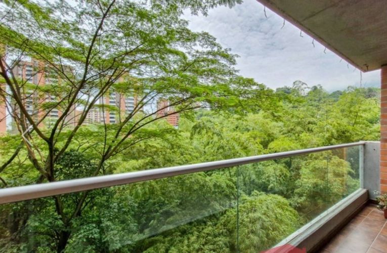 Apartamento de 3 alcobas en arriendo en Loma Del Esmeraldal, Envigado, 110 m² · foto 3 de 18