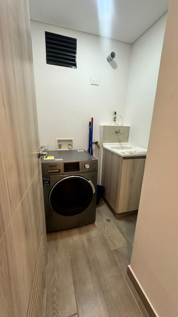 Apartamento en venta en Cr.La Castellana, Barranquilla · foto 7 de 17